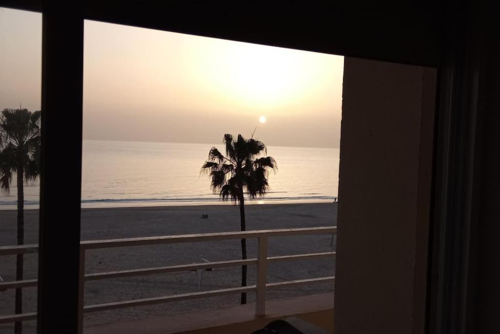 Apartmán Cadiz Paseo Maritimo Playa Victoria Frontal Mar Exteriér fotografie